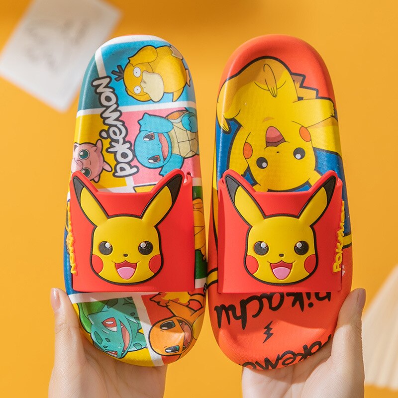 Chinelo Nuvem Pikachu Kids